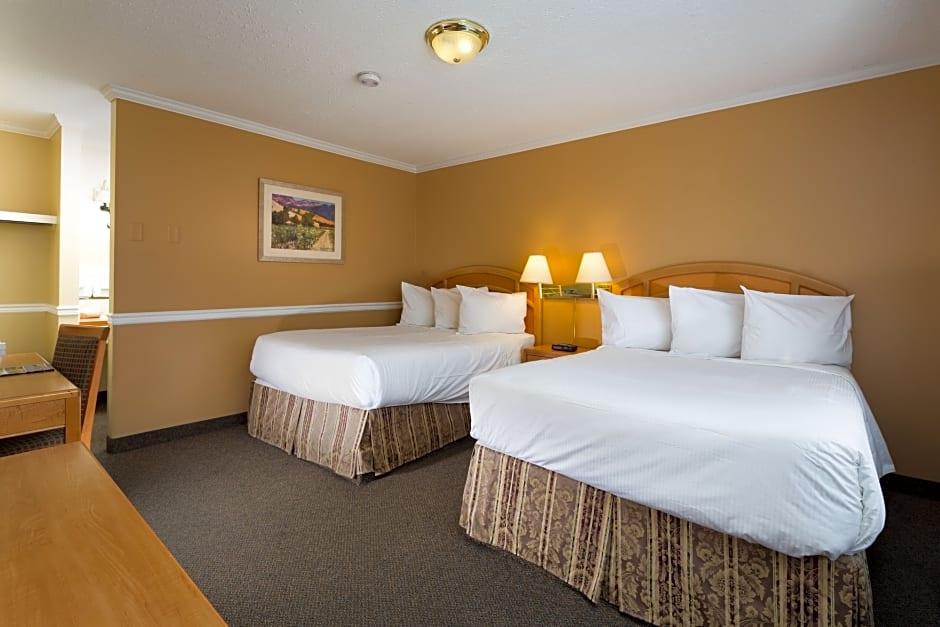 Econo Lodge Inn & Suites Kelowna Exterior foto